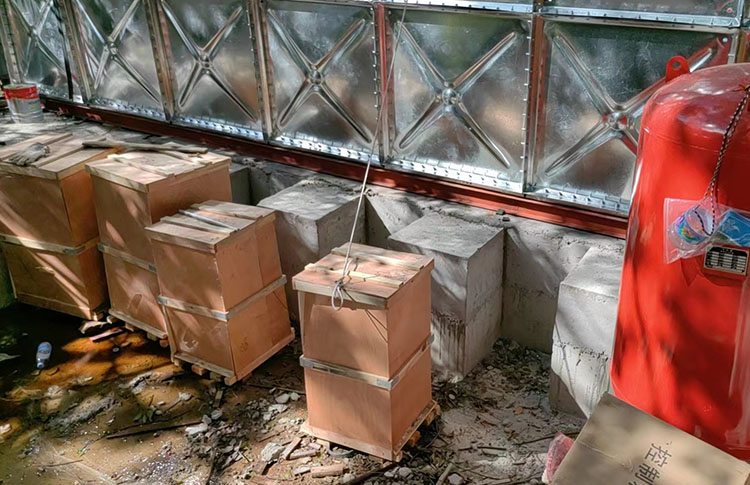 福州(zhou)不鏽鋼水(shuǐ)箱